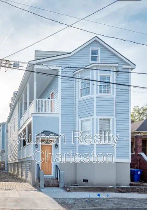 4 bed, 4.0 bath, 1750 sqft, $5,395 — Photo 1
