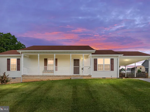 931 Seldon Dr, Strasburg, VA 22657