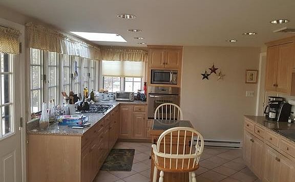 2nd image of 9 Cotton Tail Ln