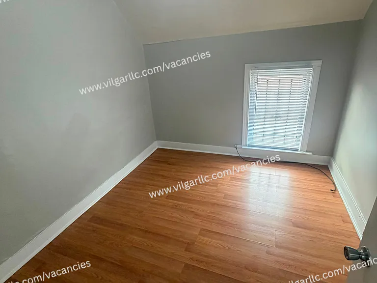 4926 Olcott Ave — Photo 13