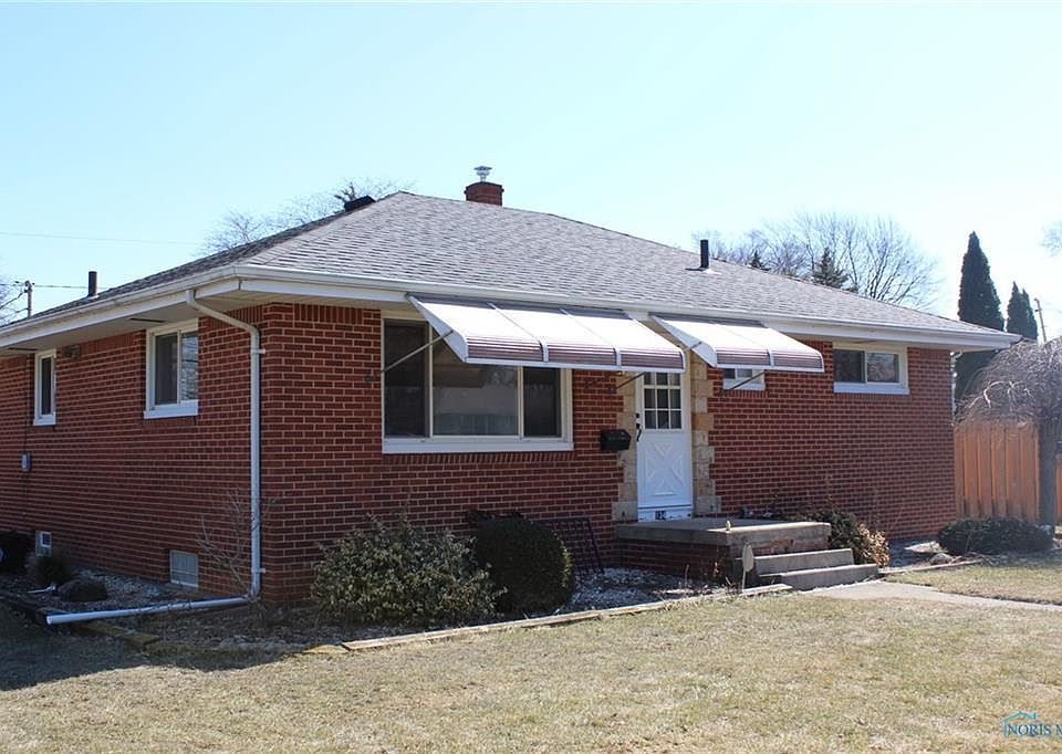 2nd image of 134 N Yarrow St