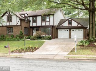 3805 Ridgelea Dr, Fairfax, VA 22031