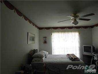 1st image of 138 Robbins Way Dr
