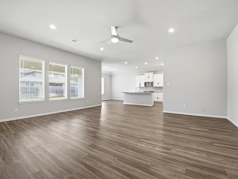 31122 Gullwing Manor Dr — Photo 8