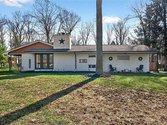 2nd image of 1338 Lemcke Rd