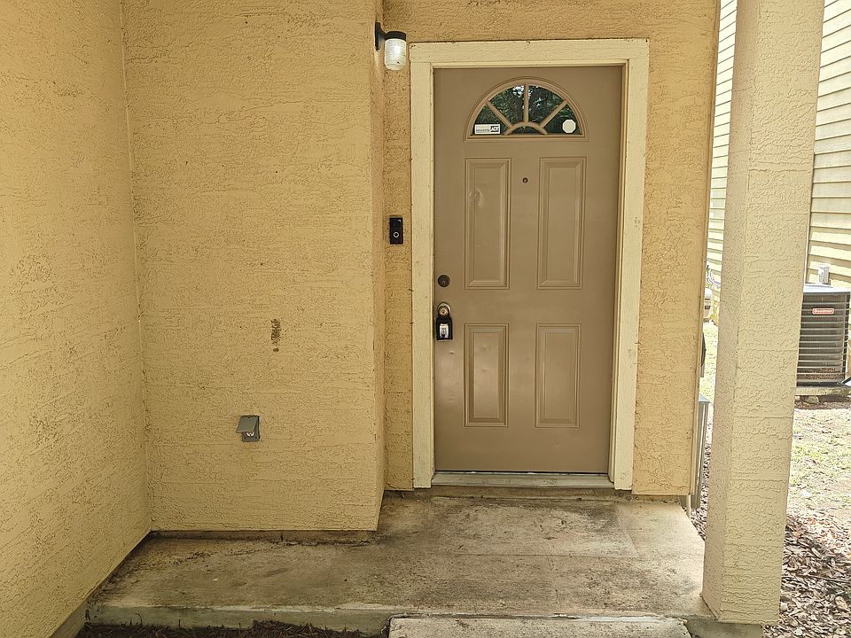1st image of 7814 Kingsbury Way Unit 1