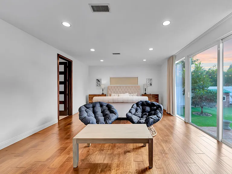 5817 Ranchito Ave — Photo 84