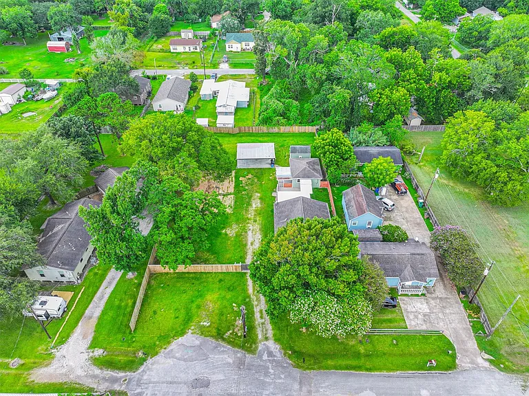 5220 Krueger Dr — Photo 47