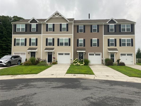 6338 Pebblebrook Dr