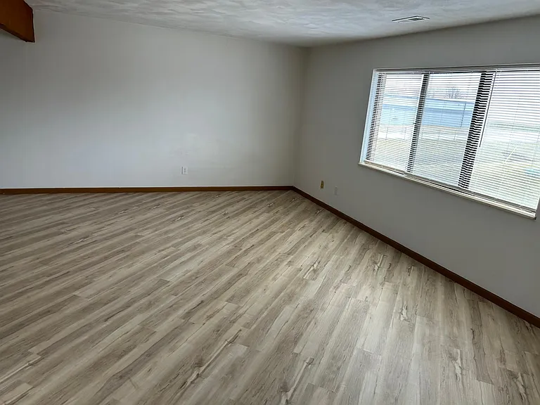 537 Vicksburg Dr #12 — Photo 8