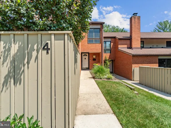 4 Stream Run Ct, Lutherville Timonium, MD 21093