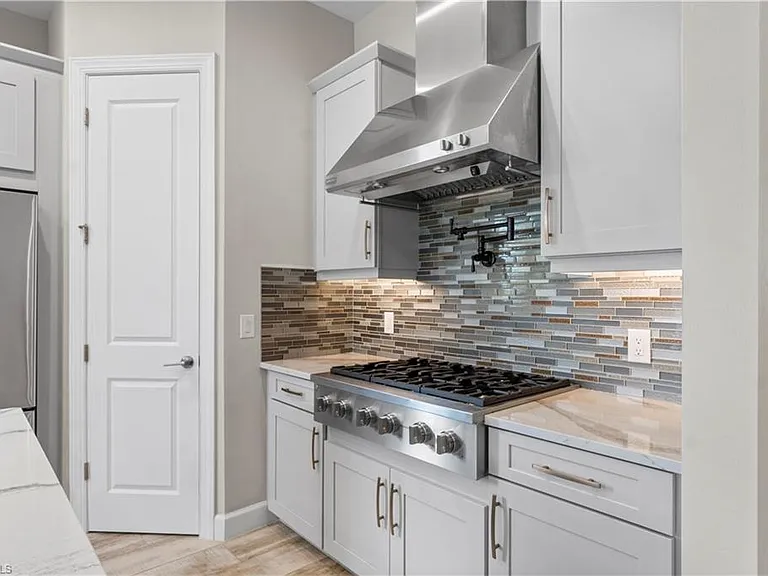 15312 Motta Way — Photo 4