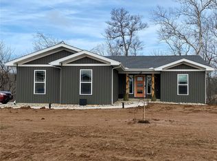 8080 Lost Bridge Rd, Bethalto, IL 62010