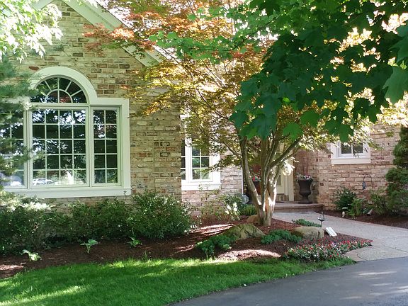 3rd image of 5600 Lamont Farm Dr