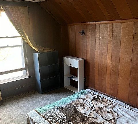 3rd image of 1409 Sharon Ave
