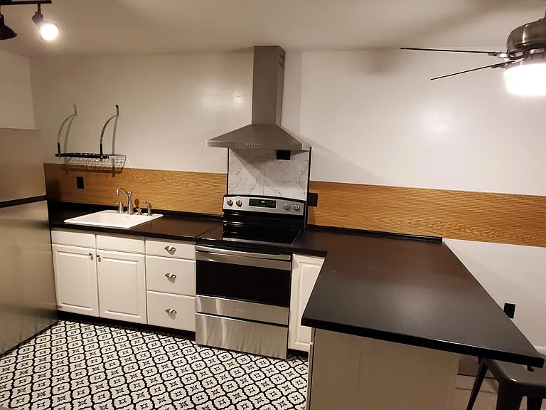 447 Pine St #D4 — Photo 2