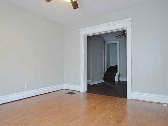 3rd image of 367 N Garfield Ave #367