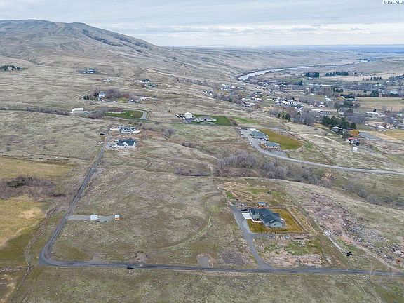 2nd image of 65654 W 654th Pr NW