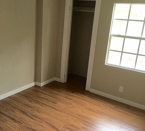 3rd image of 618 51st St