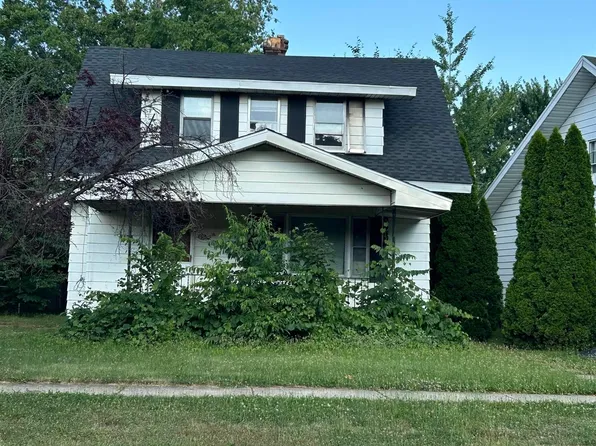 1124 Diamond Ave, South Bend, IN 46628