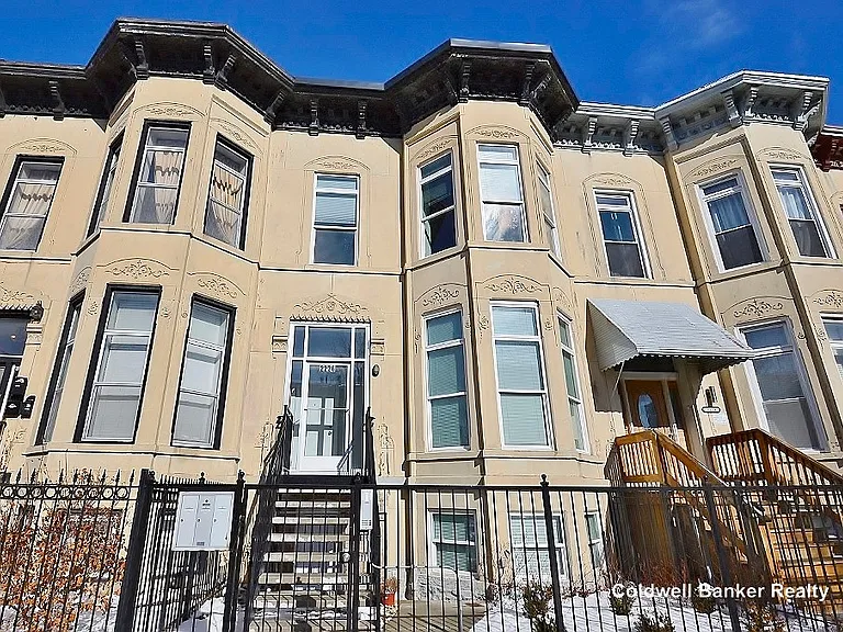 2226 W Warren 1st Fl #1ST FL — Photo 1