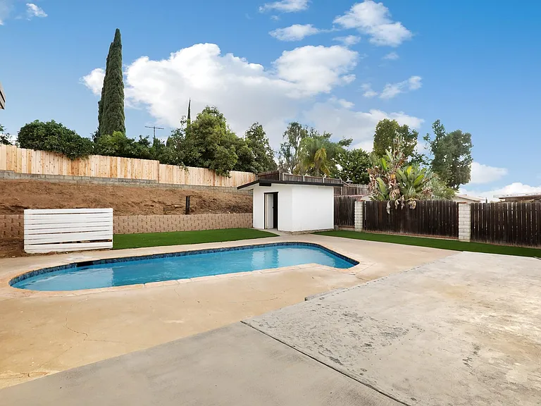 1501 Pepper Dr — Photo 28