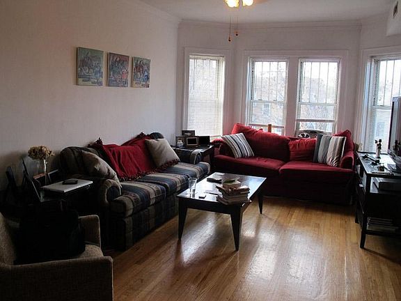 4th image of 4819 N Wolcott Ave APT 3A