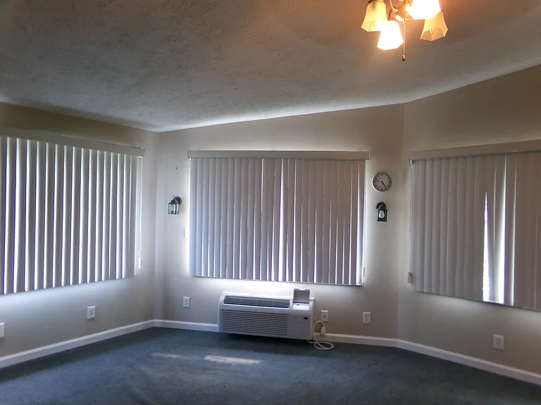 425 Spauldingwood Rd — Photo 35