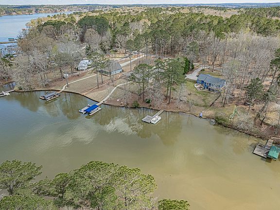5th image of 147 Lakeview Estates Dr