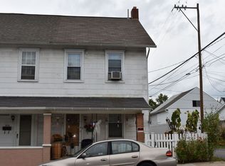 312 W Washington St, Slatington, PA 18080