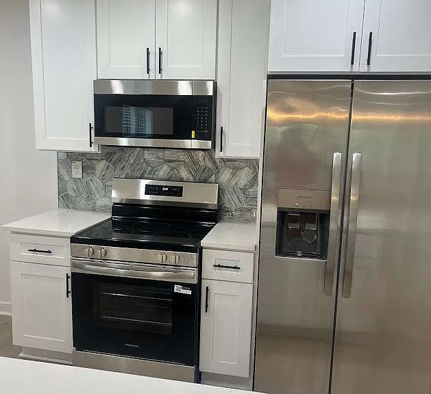 2324 Highview Rd SW — Photo 1