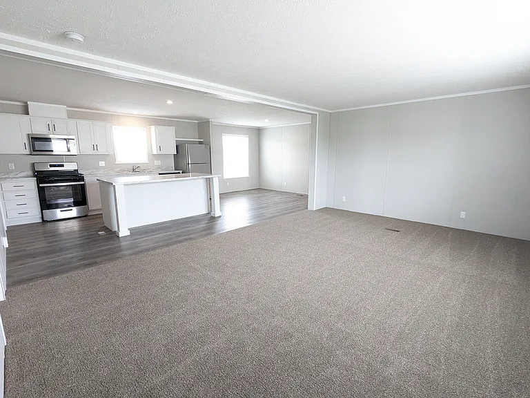 672 Indiana St #672 — Photo 3