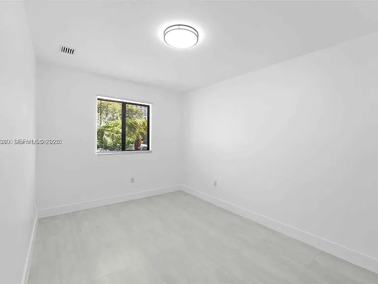 3712 NW 13th Pl #2 — Photo 2