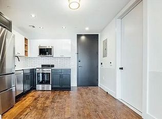 31-30 37th St #5G, Astoria, NY 11106