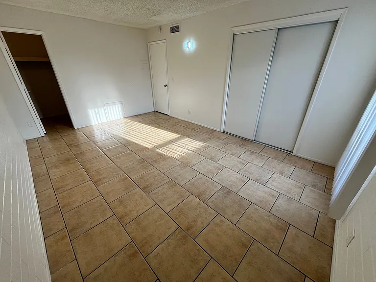 Catalina View Apartments — Photo 64