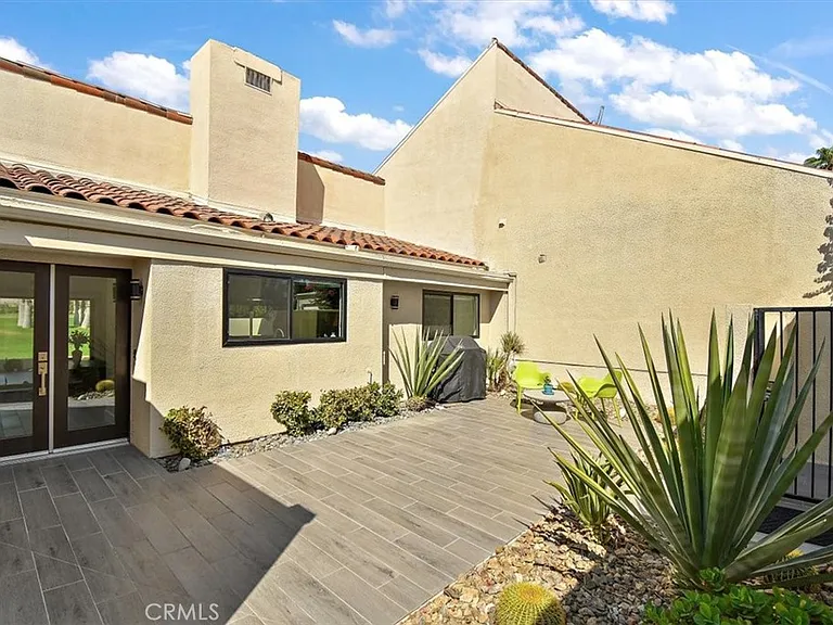 34765 Mission Hills Dr — Photo 2