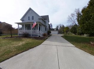 919 E Madison Ave, Cleveland, WI 53015