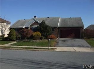 87 Madison Ln, Whitehall, PA 18052