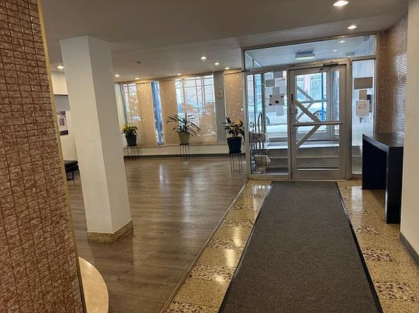 3520 Tryon Ave APT 606