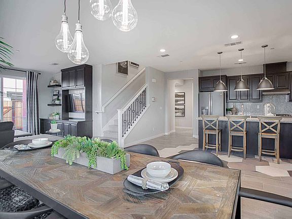 Family Dining Kitchen