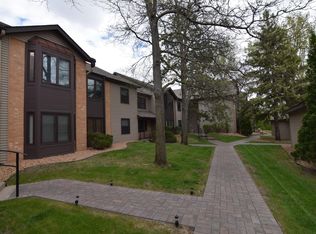 11039 Oregon Cir, Bloomington, MN 55438