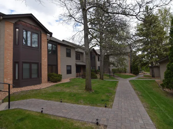 11039 Oregon Cir, Bloomington, MN 55438
