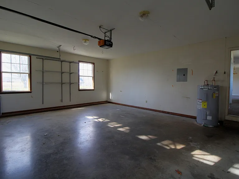 2347 Feedmill Rd — Photo 16