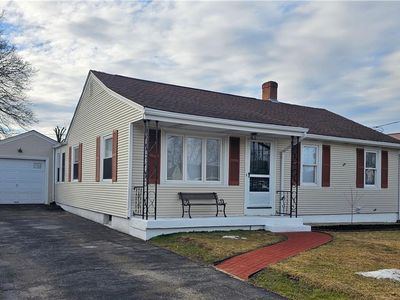 34 Elmcrest Dr, Pawtucket, RI, 02861