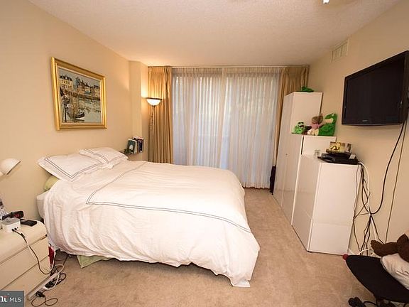 5th image of 5809 Nicholson Ln APT 24