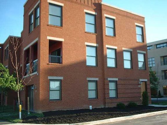 2nd image of 221 Auden Ave