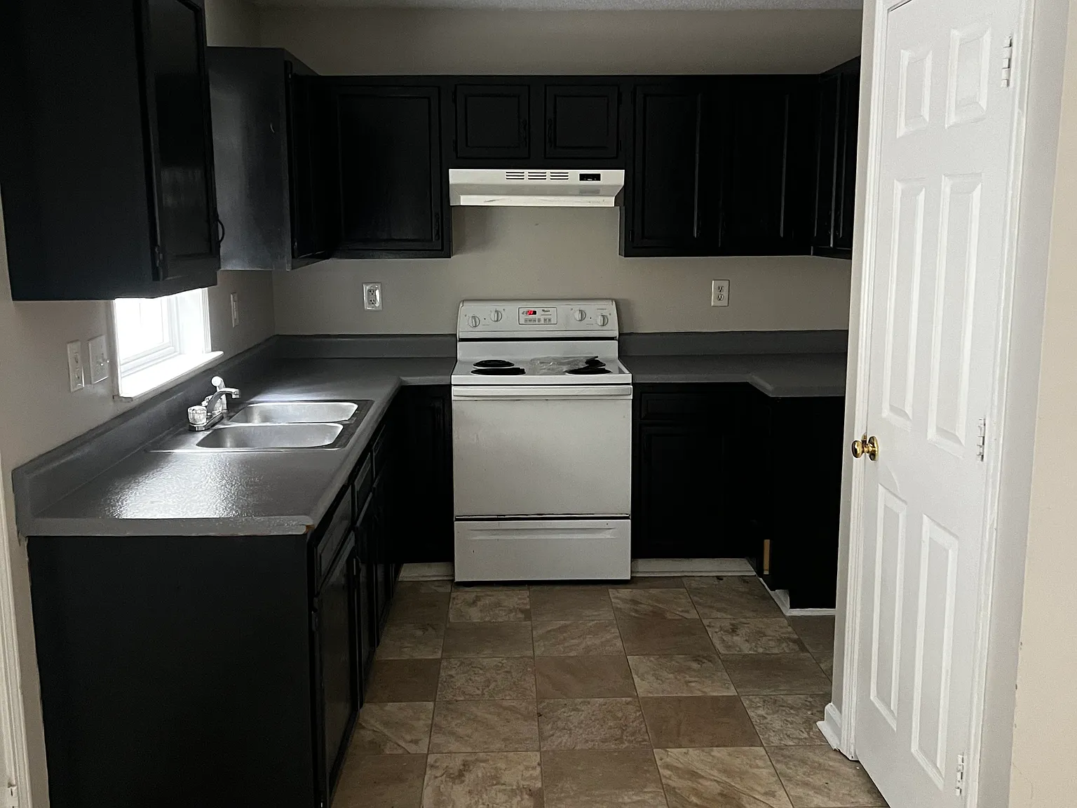 4 bed, $1,195 — Photo 3