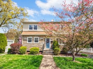 31 Evergreen Ave, Springfield, NJ 07081