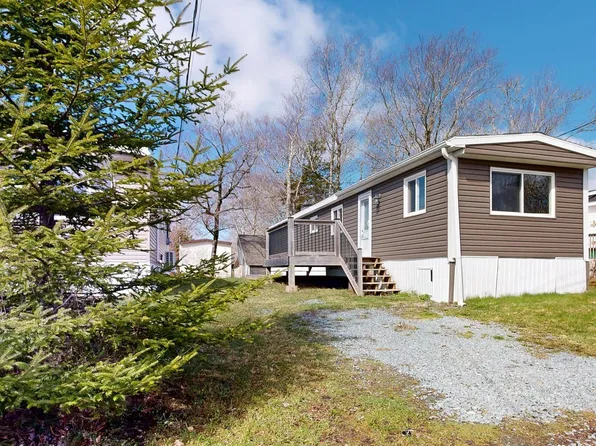 16 Dopey Ln, Halifax, NS B3E 1C3
