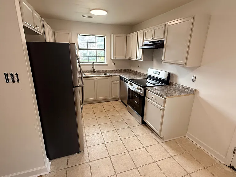 149 Angela Dr #A — Photo 9